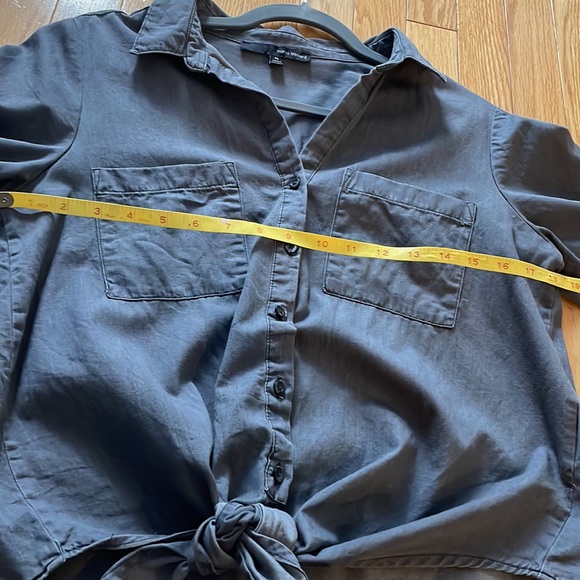 Harve Bernard blouse - Picture 3 of 3